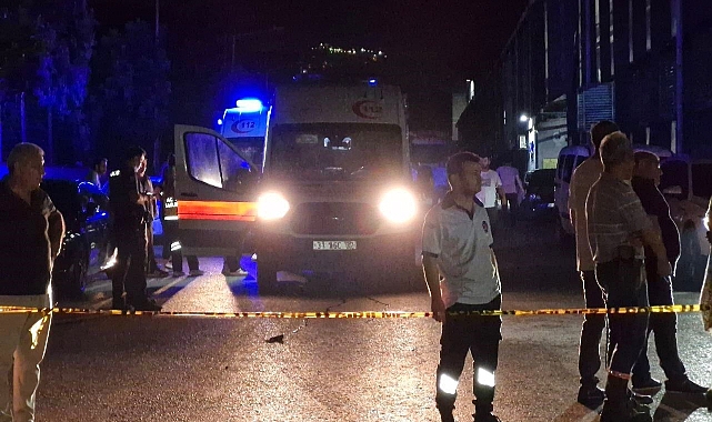 Fabrikada çıkan yangında dumandan etkilenen 6 kişi tedavi edildi