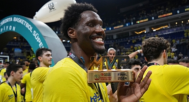 Fenerbahçe Beko, Nigel Hayes-Davis ile sözleşme yeniledi