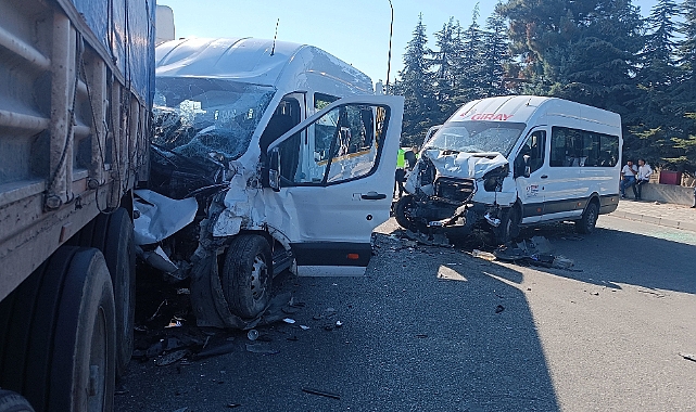 Gaziantep'te işçi servisleri kafa kafaya çarpıştı: 21 yaralı