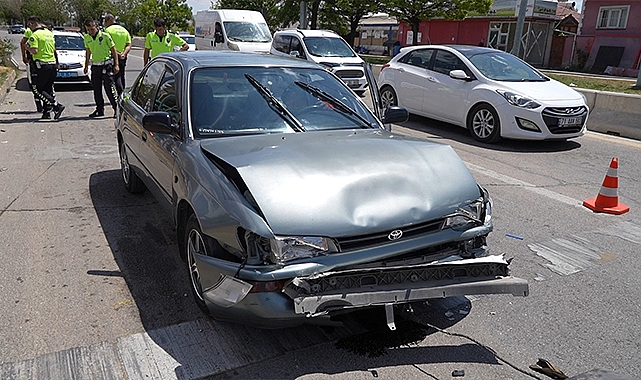 Kırıkkale'de trafik kazası: 2'si polis, 3 yaralı