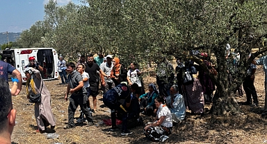 Manisa’da kamyonet otobüsle çarpıştı: 10 yaralı