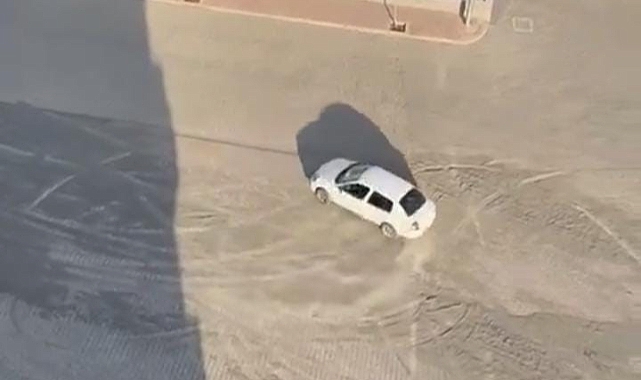 Şanlıurfa'da cadde ortasında drift atan sürücünün ehliyetine el konuldu