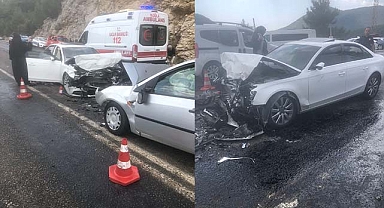 Seydikemer’de 2 otomobil kafa kafaya çarpıştı: 7 yaralı