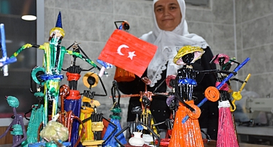Siverek'te gazete sayfaları kadınların elinde sanata dönüşüyor