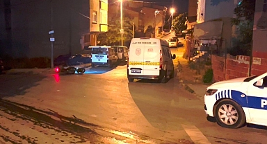 Sokak ortasında iki grup arasında çatışma çıktı: 3 yaralı