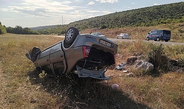 Takla atan otomobil şarampole yuvarlandı: 2 yaralı