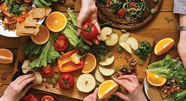 Uzmanından sıcaklarda beslenme uyarısı