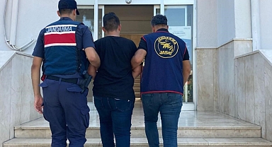 Adana'da aranan 2 şahıs yakalandı
