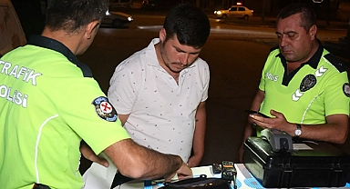Alkollü sürücü kıskıvrak yakalandı