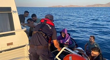 Bodrum'da 50 düzensiz göçmen kurtarıldı, 10 göçmen yakalandı