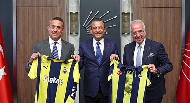 CHP Lideri Özel, Fenerbahçe Başkanı Ali Koç ile bir araya geldi