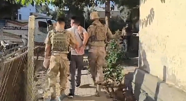 Diyarbakır'da halay çeken 5 kişi gözaltına alındı