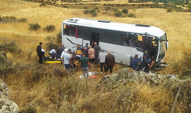 Düğün yolunda kaza: 27 yaralı