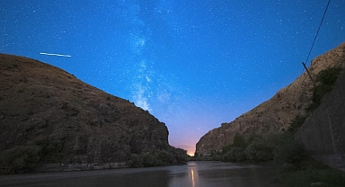 Erzincan’da perseid meteor yağmuru eşsiz görüntüleri ortaya çıkardı