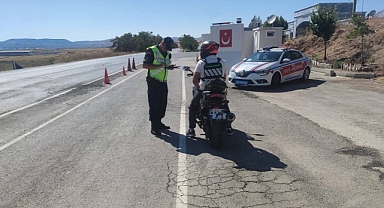 Jandarma’dan motosiklet denetimi; 19 araç trafikten men
