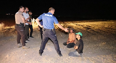 Kaçak göçmenleri Urfalı tarım işçileri yakalattı