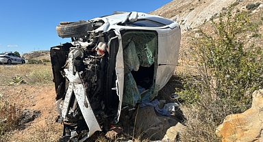 Kontrolden çıkan araç takla attı: 4'ü çocuk 6 yaralı