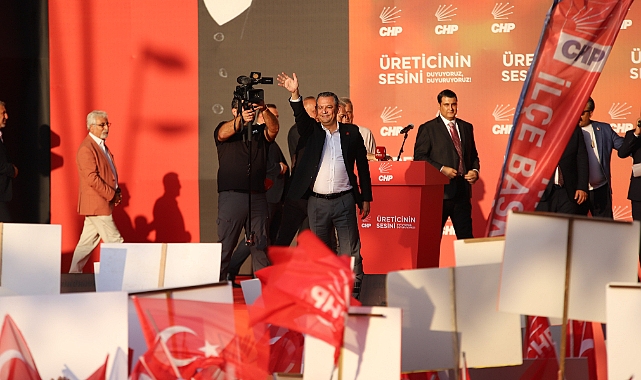 Özgür Özel'den Gaziantep'te Fıstık Mitingi