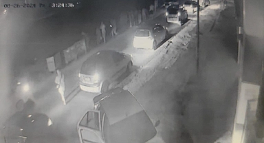 Şanlıurfa’da otomobilin inşaat çukuruna düştüğü anlar kamerada
