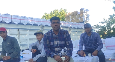 Urfalı işçiler Yozgat'ta ekmeklerini samandan kazanıyorlar
