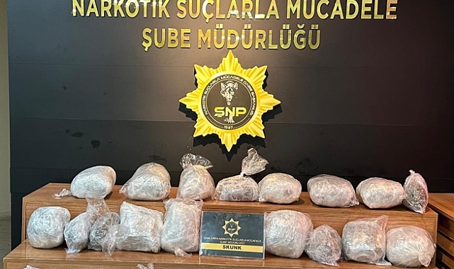 Şanlıurfa'da durdurulan araçta uyuşturucu ele geçirildi