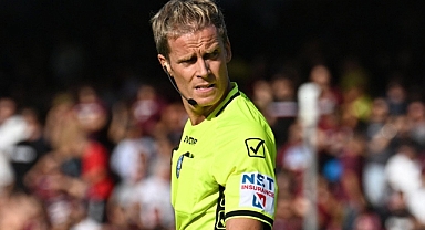 A Milli Takım'a, İtalyan hakem