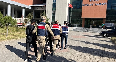 Bitlis’te terör operasyonu: 9 gözaltı