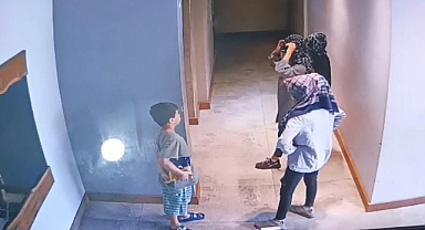 Hırsızlık şüphelisi 3 kadın güvenlik kamerasında