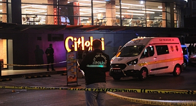 'Yan bakma' kavgası can aldı: 1 ölü