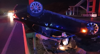 Ankara'da iki otomobil çarpıştı: Yaralılar var