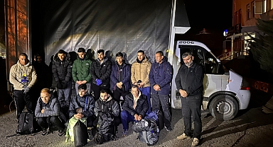 Avrupa Otoyolunda göçmen kaçakçılığı operasyonu: 28 kaçak göçmen yakalandı
