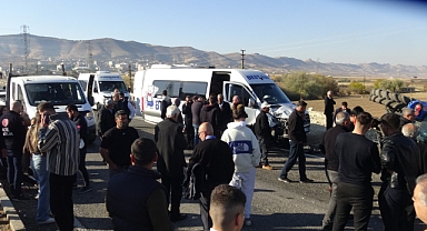 Batman'da minibüs ile traktör çarpıştı: Yaralılar var