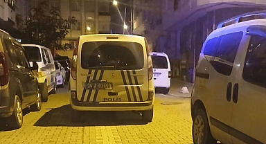 Karısını boğarak öldürdü, polisi aradı