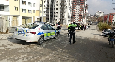 Malatya kontrolden çıkan araç öğrencilerin arasına daldı: Çok sayıda yaralı