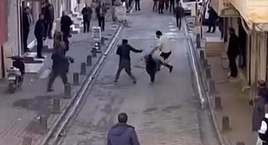 Mardin'de sokak ortasında sopalı kavga: 4 yaralı