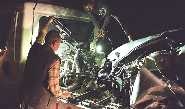 Mersin'de motosiklet otomobille çarpıştı! Ölü ve yaralı var