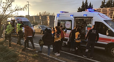 Tekirdağ’da karşı şeride geçen otomobil servisle çarpıştı: 1 ölü, 10 yaralı