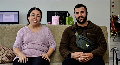 Urfalı genç yıllar sonra aynı okulda öğretmeniyle meslektaş olarak buluştu