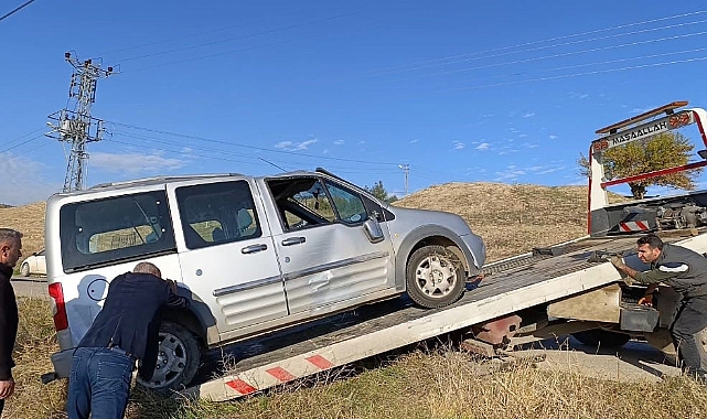 Adıyaman'da hafif ticari araç şarampole yuvarlandı: 1 yaralı