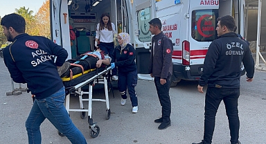 Adıyaman’da otomobil ile traktör çarpıştı: Yaralılar var