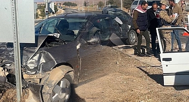 Ceylanpınar'da Suriye'ye dönen mülteciler kaza yaptı! 5 yaralı