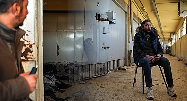 Eski mahkum Sednaya’dan Esad’a seslendi: “Ben ölmedim, buradayım ve yaşıyorum”