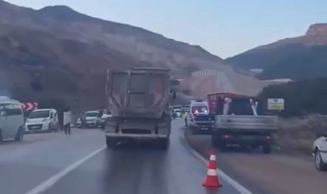 Gaziantep'te işçi servisi ile tır çarpıştı: Ölü ve yaralılar var