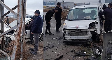 Konya’da iki hafif ticari araç çarpıştı: Yaralılar var