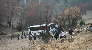 Kütahya'da işçi servisi yoldan çıktı: Çok sayıda yaralı