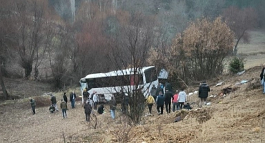 Kütahya'da işçi servisi yoldan çıktı: Çok sayıda yaralı