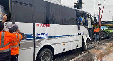 Maltepe’de minibüs devrildi: 1 ölü, 7 yaralı