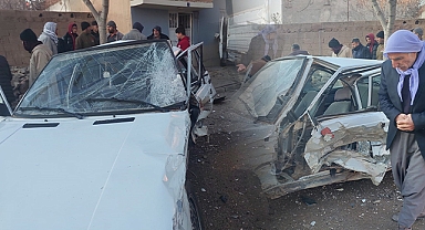 Şanlıurfa 2 kişinin yaralandığı kaza kamerada