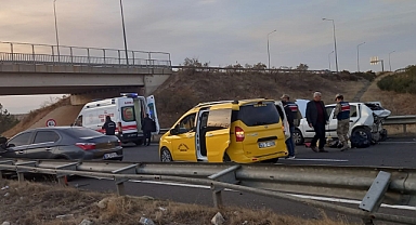 Şanlıurfa’da 2 otomobil çarpıştı! Yaralılar var