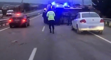 Sinop'ta işçi servisi yan yattı: 15 yaralı